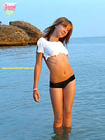 click here to see preteen model image
